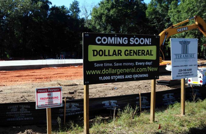 A new Dollar General is being built in Holt, Fla.